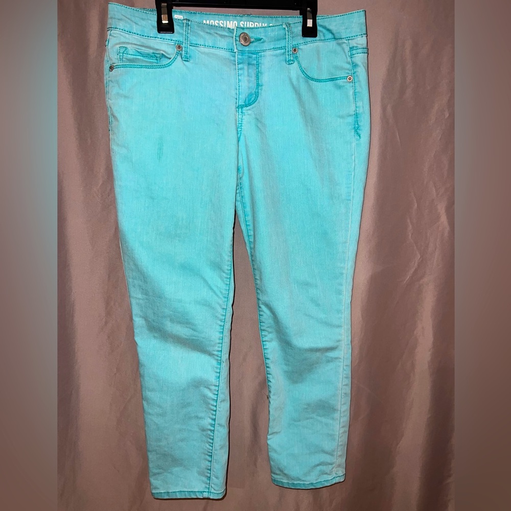 Junior’s Blue Denim Pants (Size 9 but runs small more like size 5/7!)